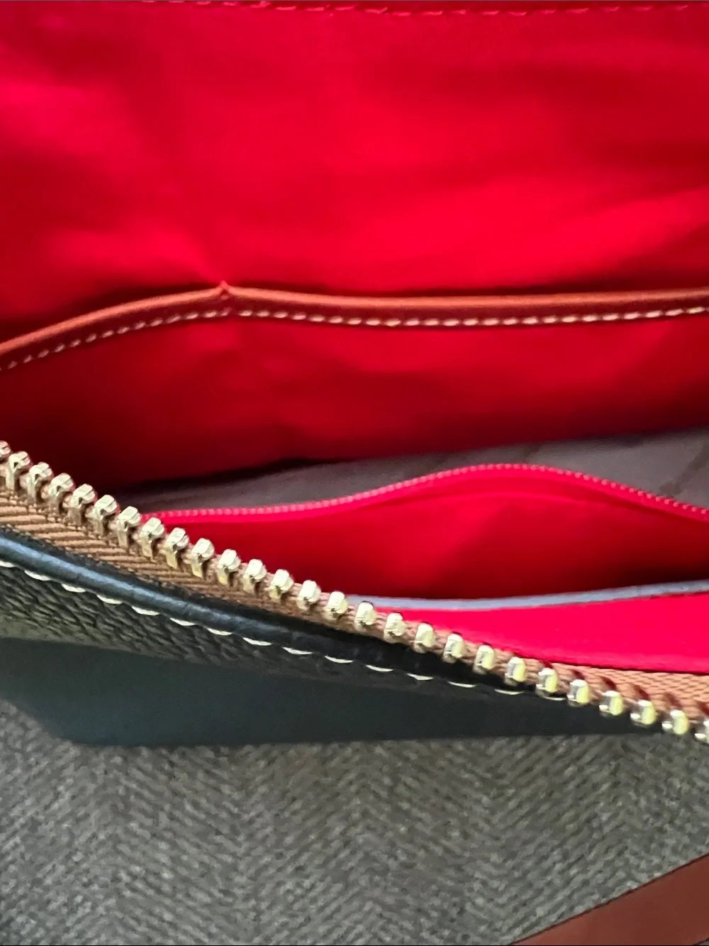 Dooney & Bourke Black Pebbled Hobo NWT